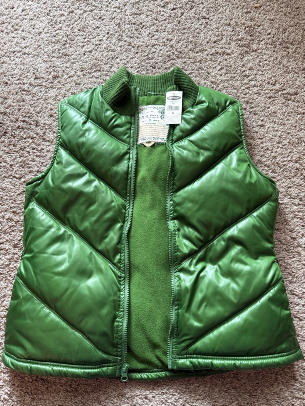 Vintage Y2K Deadstock Whimsical Women’s Old Navy Green Puffer Vest Sz. M